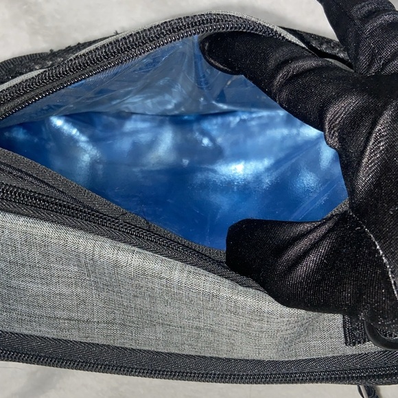 Tommy Bahama Expandable Lunch Pack Grey - Picture 3 of 11